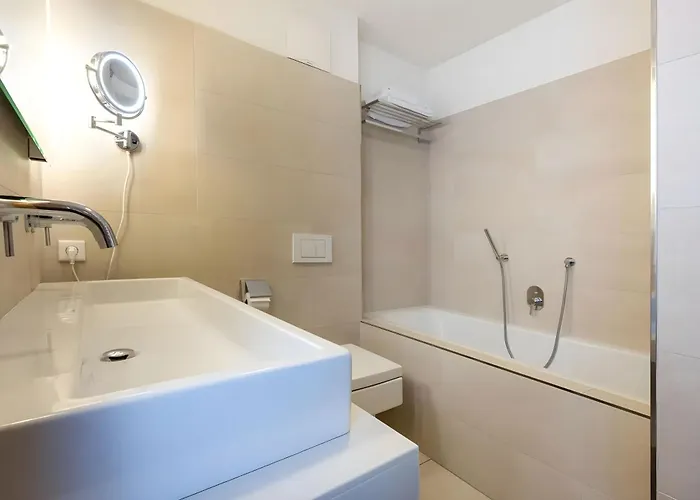 Apartment Mountain 3 *